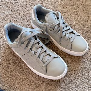 K-Swiss Court Style Since 1966 Men’s low top sneakers US size 7.5